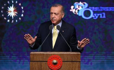 Erdogan thotë se Turqia arrestoi gruan e Baghdadit, nuk e lë pa thumbuar SHBA-në