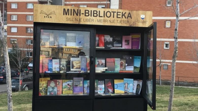 Vazhdojnë hapjet e “mini bibliotekave” në lagjet e Prishtinës
