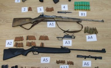Konfiskohen armë në Pejë, arrestohen dy persona