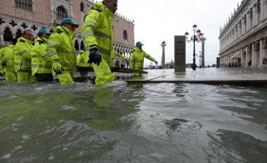 Venecia përsëri nën ujë, dëmet arrijnë në rreth një miliard euro
