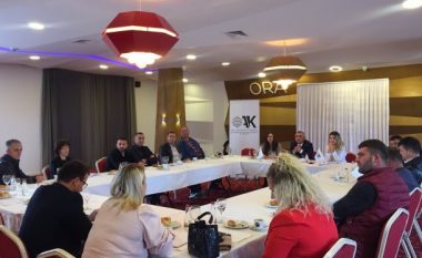 Bizneset e Podujevës shprehin shqetësimet për pengesat e mëdha të të bërit biznes