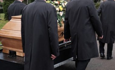 Mungojnë “njerëzit në të zeza” – Gjermania ka nevojë për punëtorë, bartës të arkivoleve