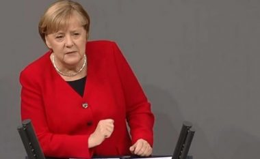 ​Merkel mbron vendimin e saj për migracion