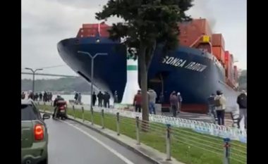 Dramë në Stamboll, mbyllet Bosfori – anija transportuese përplaset në breg