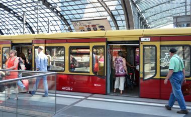 Qytetet gjermane me transport publik pa pagesë – dëshirojnë të zvogëlojnë emetimin e gazrave