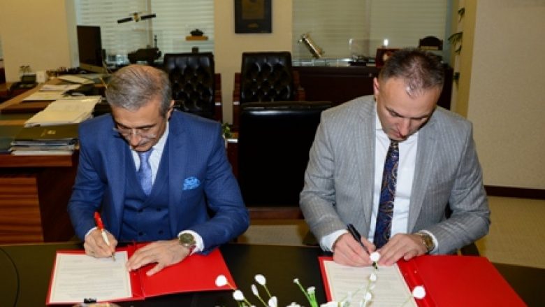 Ministria e Mbrojtjes e Kosovës nënshkruan marrëveshje bashkëpunimi me Ministrinë e Mbrojtjes të Turqisë