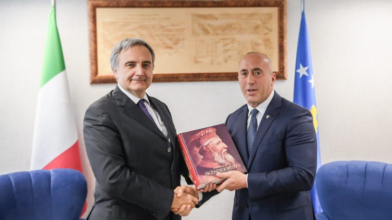 Haradinaj priti në takim lamtumirës ambasadorin e Italisë në Kosovë, Piero Cristoforo Sardi