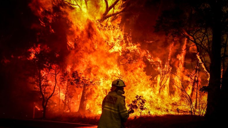 Zjarret në Australi do të përkeqësohen edhe më shumë ndërsa pritet të afrohet një tjetër valë ekstreme e nxehtësisë
