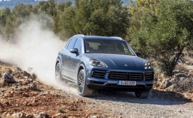 Porsche teston fuqinë e re me katër motorë elektrikë