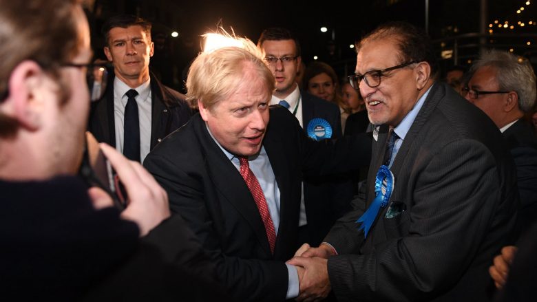 Partia Konservatore e Boris Johnson fiton shumicën në zgjedhjet në Britani të Madhe