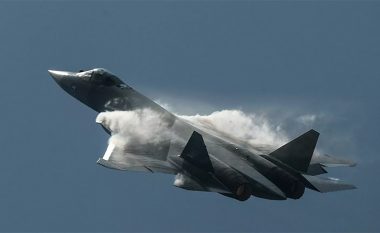 Rrëzohet aeroplani luftarak që Rusia e bëri si përgjigje ndaj amerikanit F-22 Raptor, mediat japin detajet