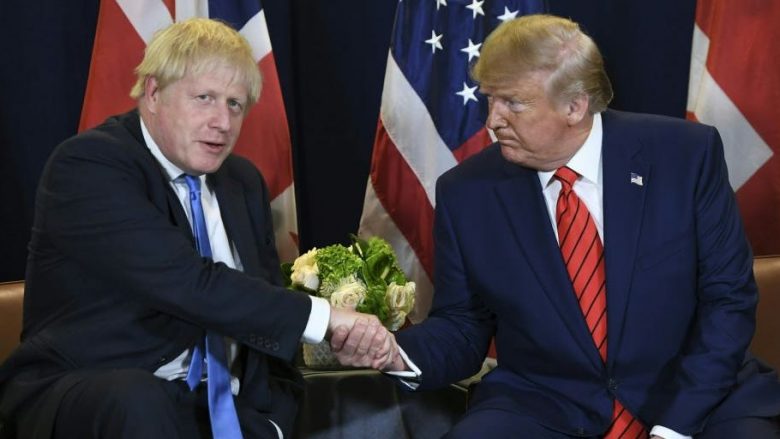 Trump uron Boris Johnsonin për “fitoren e madhe”