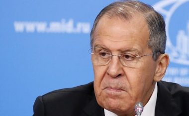 Lavrov mendon se BE nuk është në gjendje të zgjidhë çështjen e Kosovës