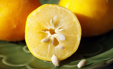 Farat e limonit, zgjidhja për dhimbjet e forta të kokës