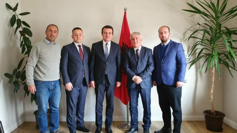 Kurti takon përfaqësuesit e Luginës, flasin për problemet dhe shqetësimet e shqiptarëve