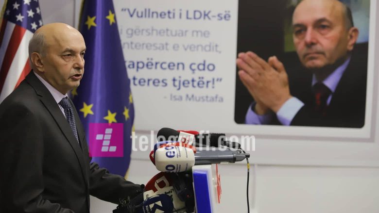 LDK nuk heq dorë nga posti i presidentit – Mustafa thotë se për të partia e tij do t’ia japë edhe një ministri më shumë LVV-së