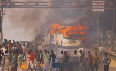 Gjashtë të vdekur në protestat kundër ligjit të shtetësisë në Indi