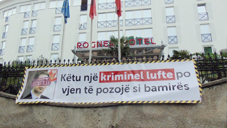 “Këtu një kriminel lufte po vjen të pozojë si bamirës”, VV kundërshton vizitën e Vuçiqit në Shqipëri