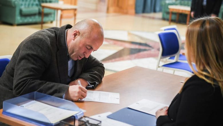 Haradinaj regjistrohet në Kuvend për legjislaturën e VII