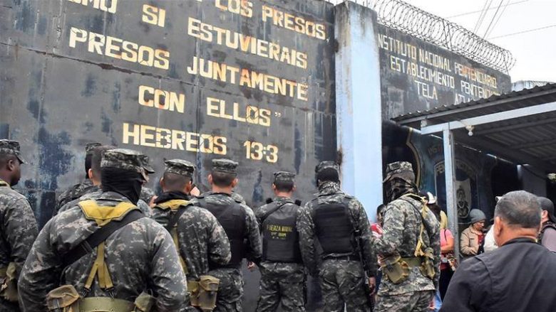 Të paktën 18 të burgosur kanë mbetur të vdekur nga rebelimet në burg në Honduras