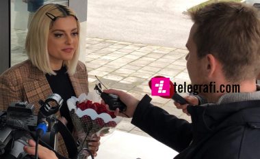 Bebe Rexha arrin në Shqipëri