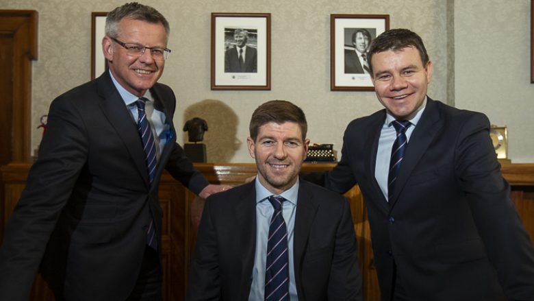 Gerrard rinovon me Rangersin, të dy palët ndihen të lumtura