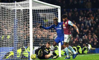 Chelsea vuan, por fiton ndaj Aston Villës