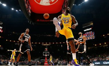 Lakers të pandalshëm, triumfojnë edhe në udhëtim te Hawks
