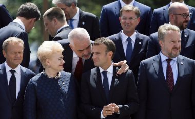 Macron sfidon presionin e BE-së – Maqedonia e Veriut dhe Shqipëria nuk janë gati për nisjen e negociatave