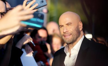 John Travolta krenohet që tema muzikore e “Pulp Fiction” arrin statusin e trefishtë platin