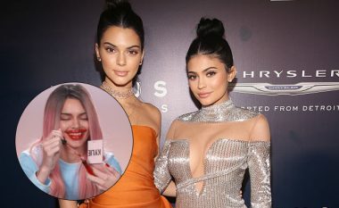 Kendall tallet me buzët e motrës së saj Kylie dhe brendin e produkteve të saj kozmetike