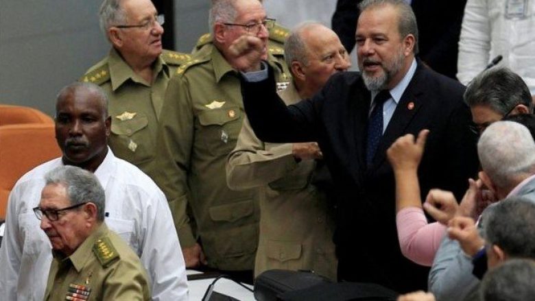 Kuba rikthen pas katër dekadash postin e kryeministrit