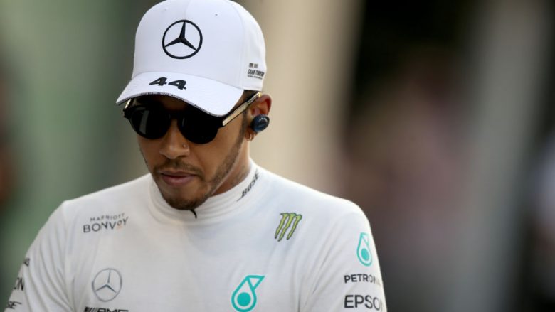 Hamilton e fitoi edhe garën e fundit sezonale, i afrohet rekordit të Schumacherit