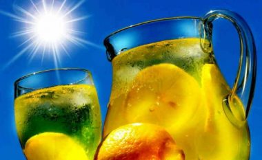 Eliksiri i mëngjesit me limon – jua largon toksinat dhe e shpejton metabolizmin