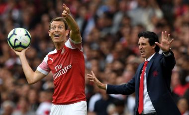Lichtsteiner tregon arsyen kryesore të shkarkimit të Unai Emeryt nga Arsenali