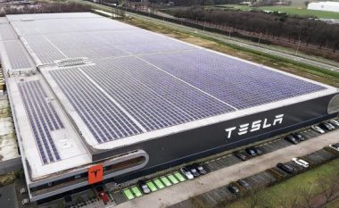 Fabrika e Teslas në Gjermani pritet t’i prodhojë 500 mijë makina në vit