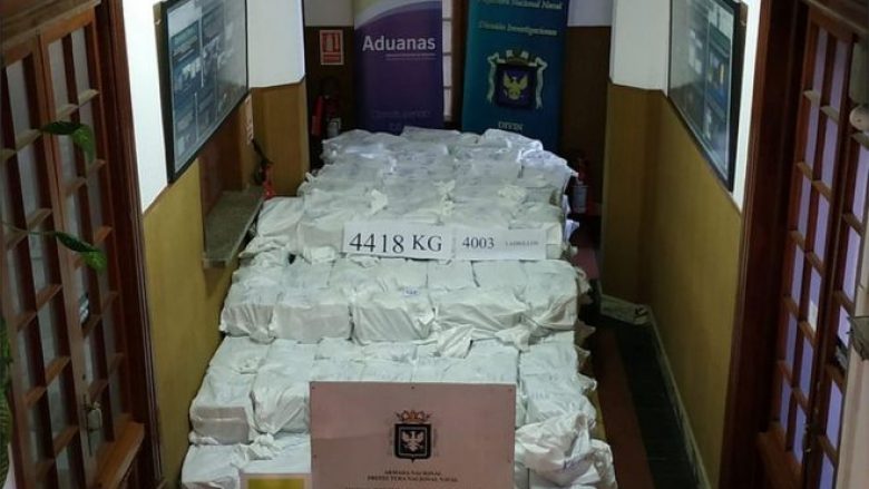 Uruguai konfiskoi sasinë rekorde të kokainës që peshon afro gjashtë ton