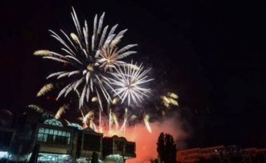 Matoshi kërkon nga kryetarët e komunave të ndalojnë ndezjen e fishekzjarrëve për festat e fundvitit