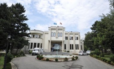 Kërkohet shkarkimi e tre drejtorëve në Prizren të akuzuar për keqpërdorim të pozitës