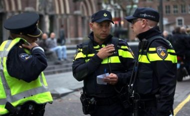 Holandë: Tetë të arrestuar për dhunim të vajzave adoleshente