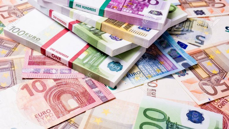 Borxhi publik i Maqedonisë së Veriut arrin në 5.5 miliardë euro