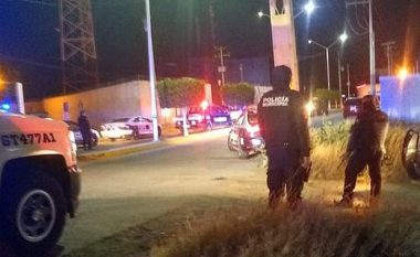 Mafia sulmon një stacion policie në Meksikë, vrasin tre policë dhe rrëmbejnë disa të tjerë – kishin lënë edhe një mesazh