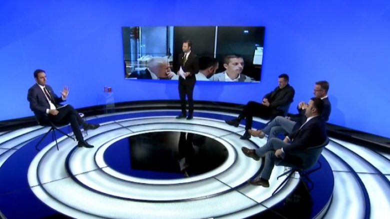Fotografia e Xhelal Sveçlës me Gjuriqin përplas ashpër Konjufcën me panelistët në “Debat Plus”