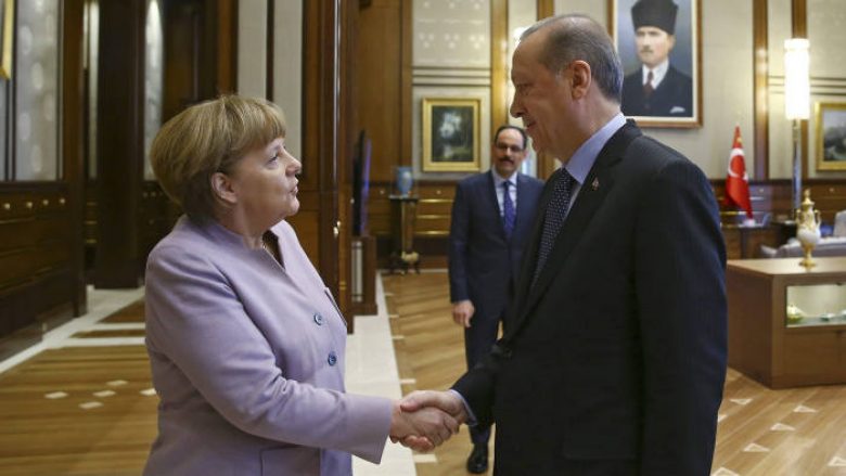 Merkel planifikon takim me Erdoganin