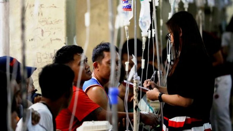Kujdes çfarë pini gjatë festave! Njëmbëdhjetë të vdekur dhe radhë të gjata në spitale, pasi konsumuan pije false në Filipine