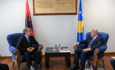 Haradinaj takon përfaqësuesit e Shoqatës së Invalidëve të UÇK-së