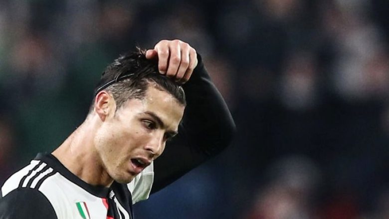 Ronaldo shënon gol të bukur duke dribluar portierin, por i anulohet për pozitë jashtë loje