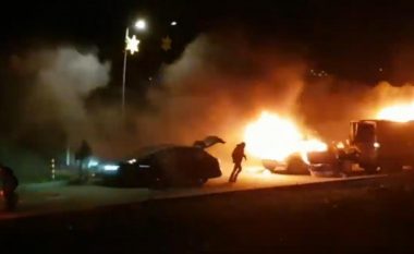 Pasi kryen grabitjen, transportuesit të parave i vunë zjarrin, pastaj edhe veturave të tyre – publikohen pamjet e një grabitjeje në Zvicër