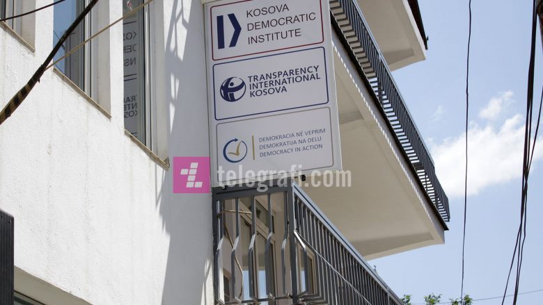 KDI kërkon transparencë për marrëveshjen e fluturimeve direkte Prishtinë-Beograd
