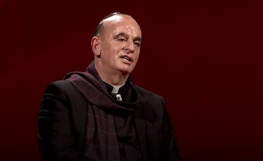 Don Shan Zefi: Vatikani po vonon njohjen e pavarësisë, pasi e konsideron Kosovën vend mysliman